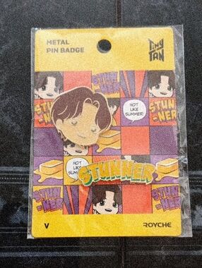 Tiny Tan Stunner Metal Pins/Badges